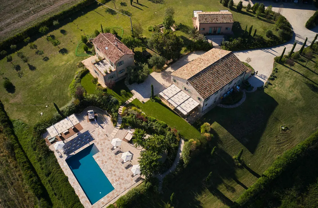 Borgo-della-Spiga-centocinquanta