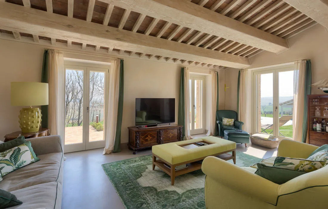 Casale-della-Loggia-due