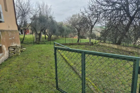 Casti-tre