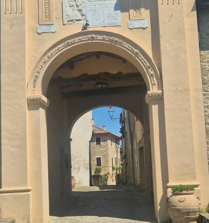 Castiglioni-paese-trentaquattro