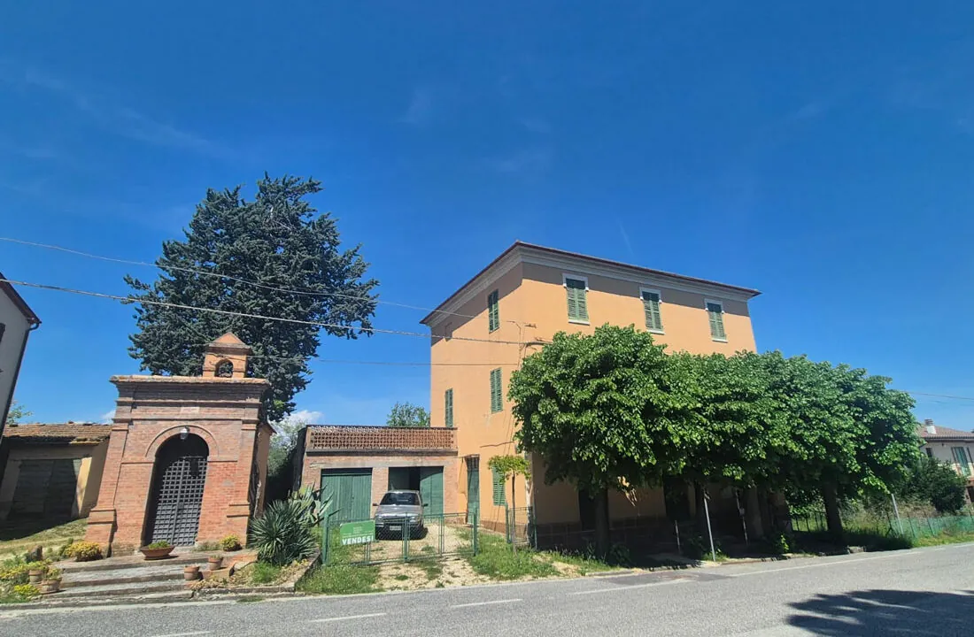 Castiglioni-paese-trentasei