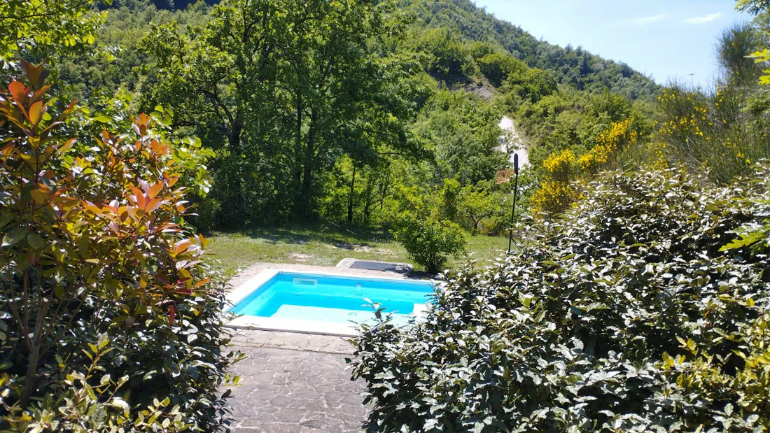 Apecchio-piscina-seitte