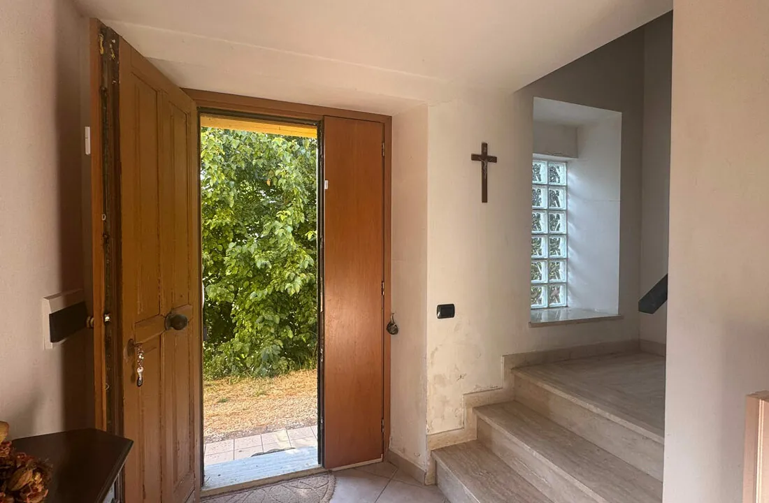 Casa-senza-fondamenta-cinquantasei