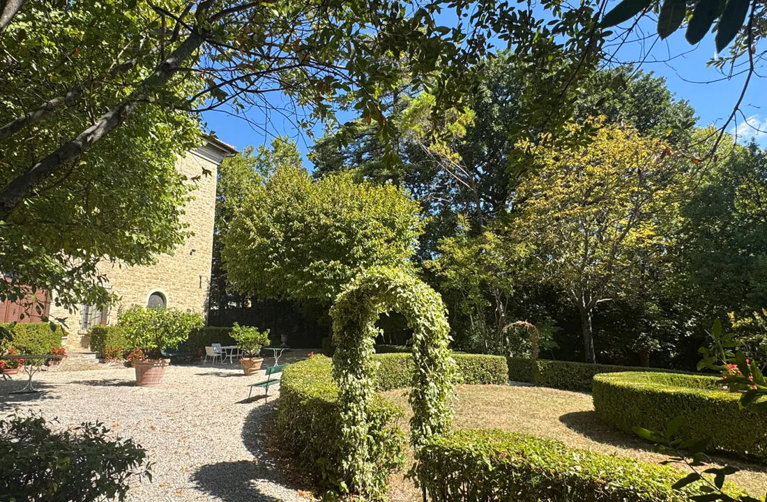 Villa-Strada-centodue