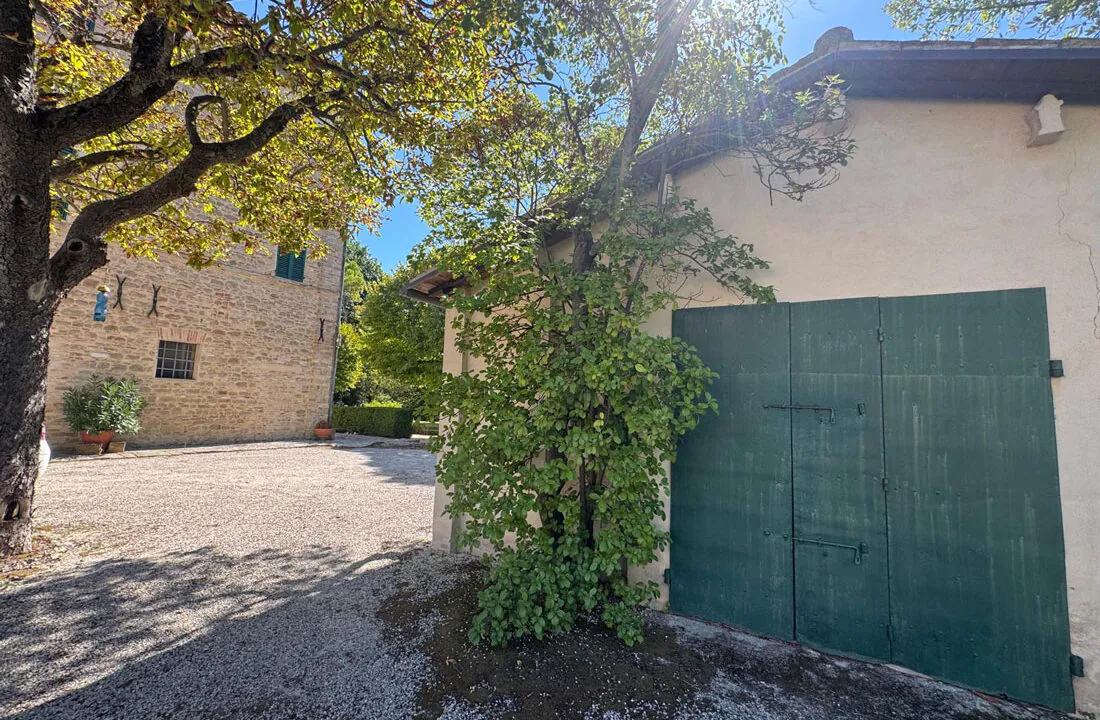 Villa-Strada-centoquattro