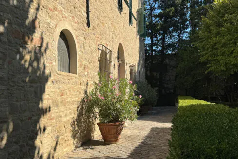 Villa-Strada-duecentotre